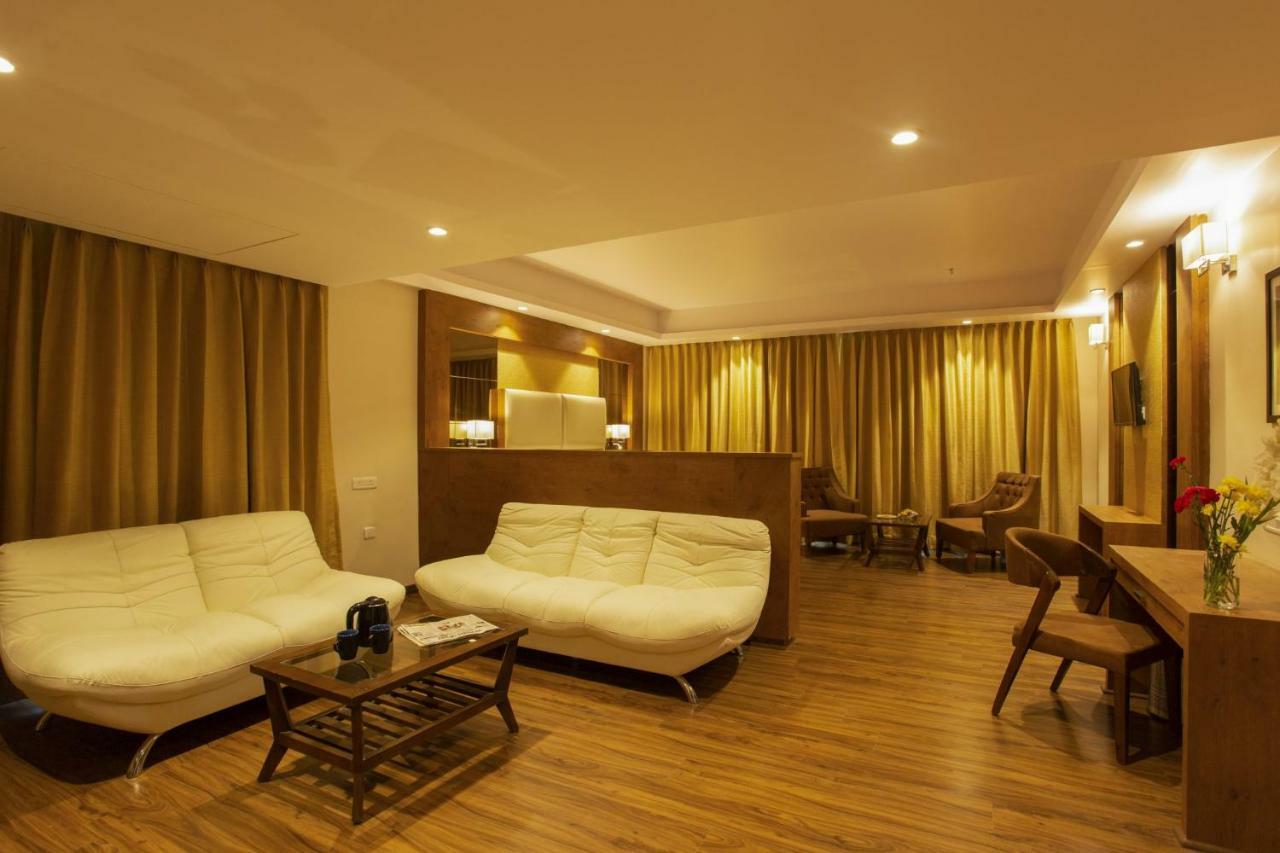Sarovar Portico, Somnāth Exterior foto